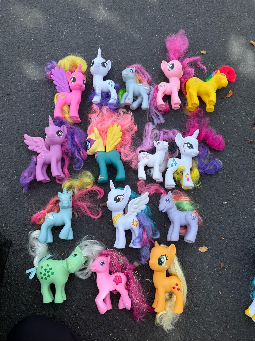 My Little Pony Mixed Color Collector Lot - Pink Purple Yellow Blue Green Orange